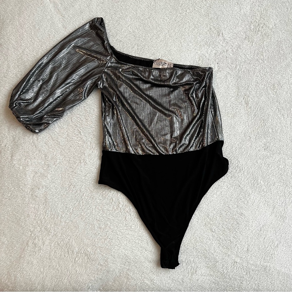Club L London One Shoulder Bodysuit